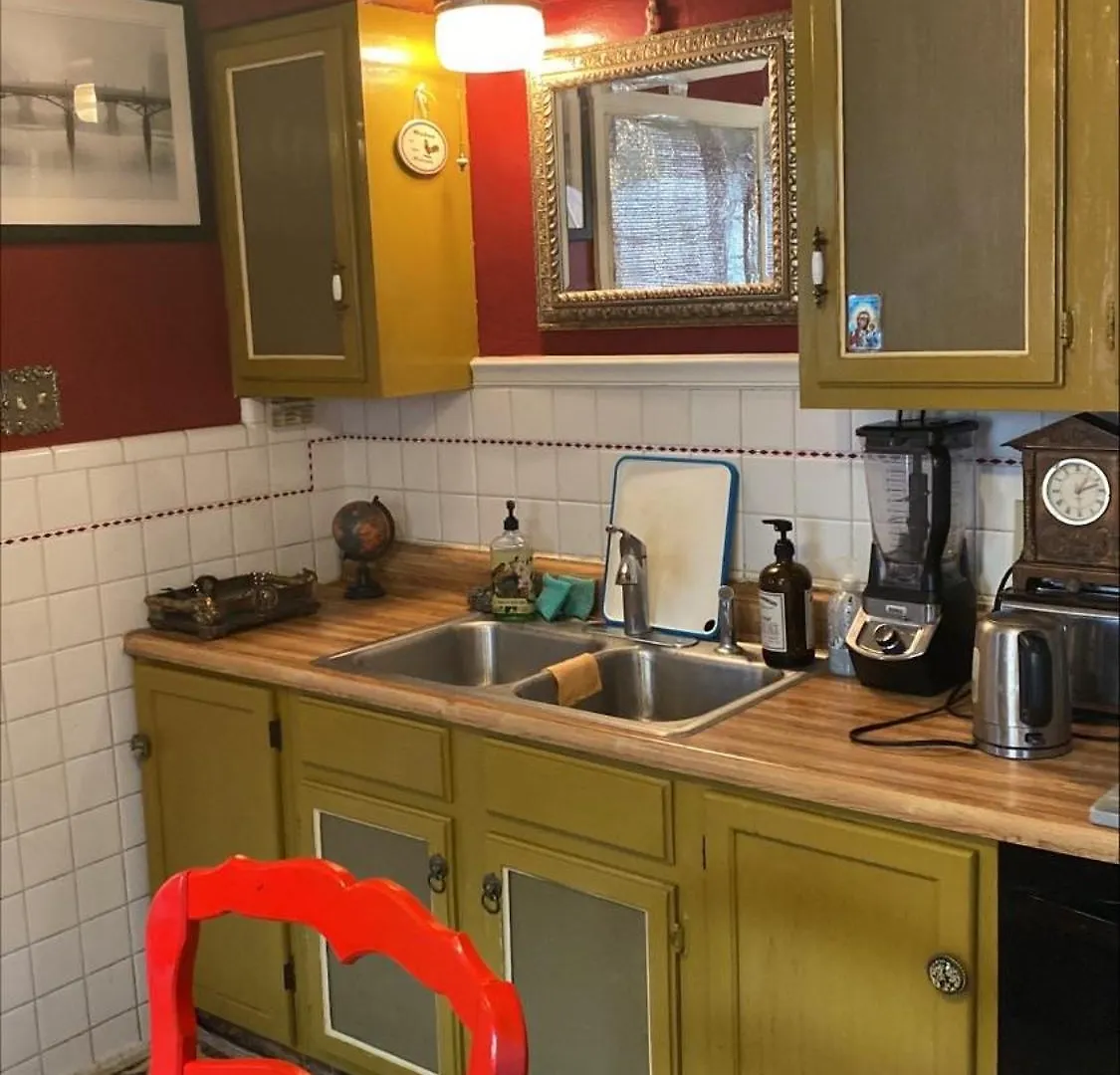 Cozy Room Near Airport & Highway Saint Louis Privatunterkunft