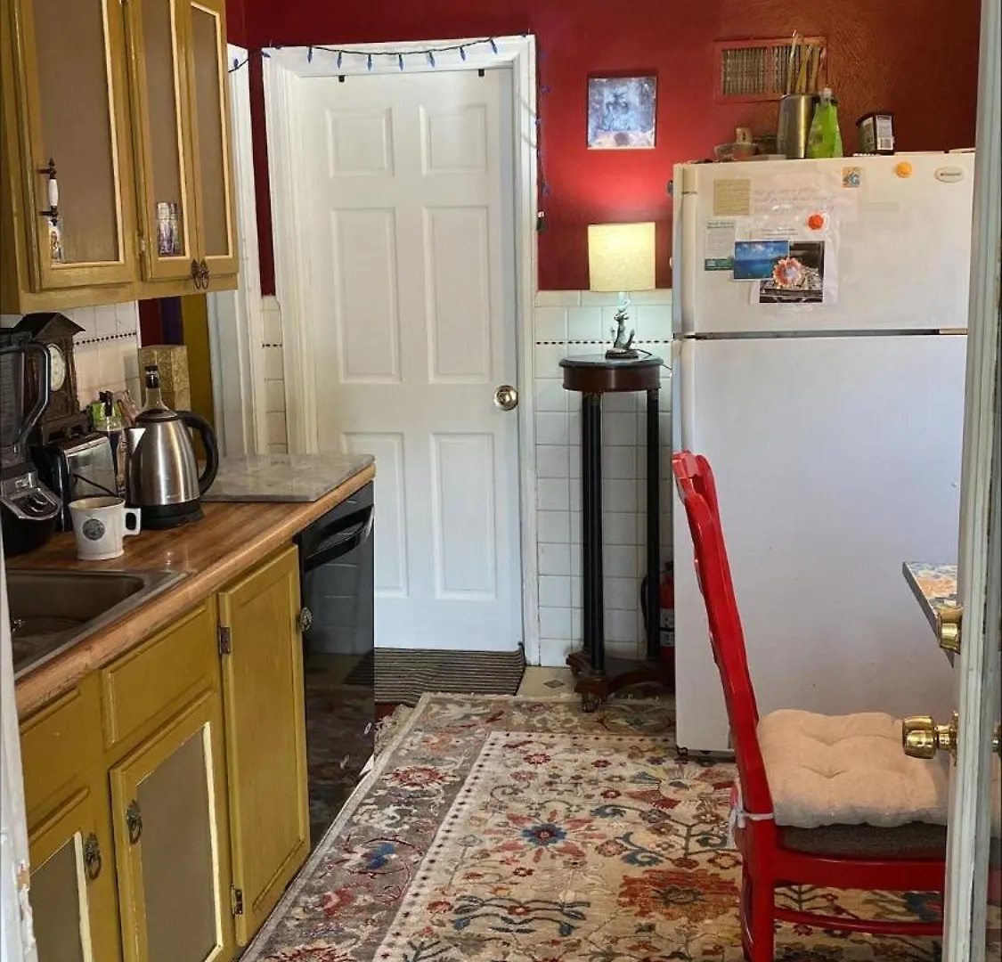 Privatunterkunft Cozy Room Near Airport & Highway Saint Louis