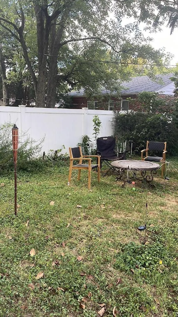 Cozy Room Near Airport & Highway Saint Louis